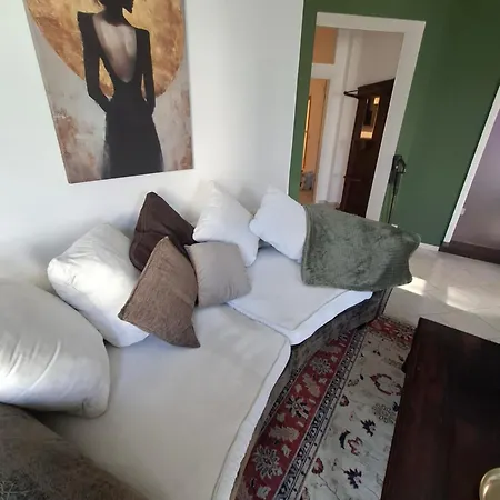 Koebi 91 Apartmán *